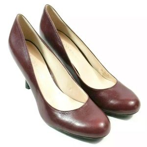 NWT Franco Sarto Burgundy Round Toe Heel Sz 9